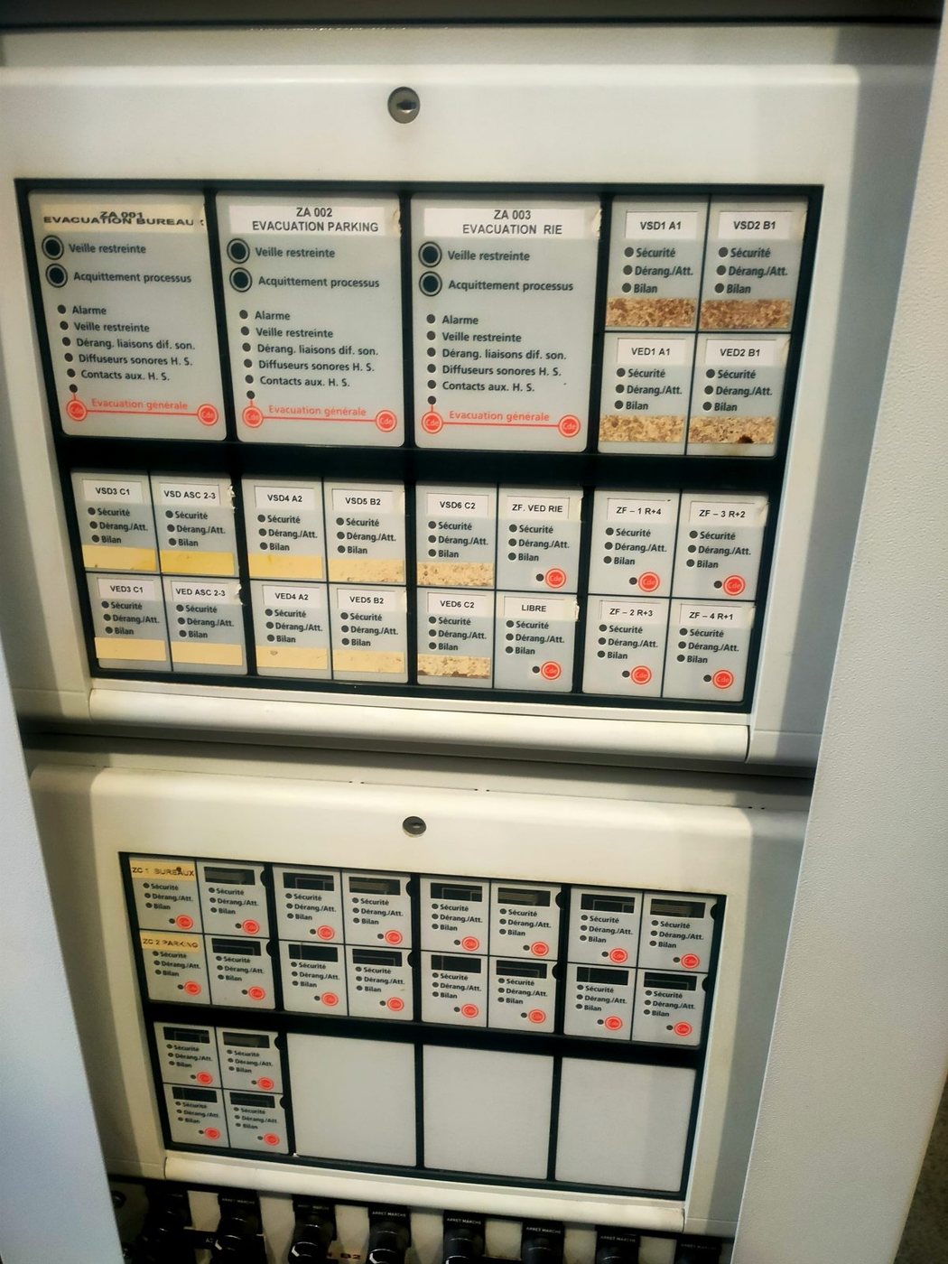 Modules de signalisation d'un CMSI : ventilateurs et zones de désenfumage